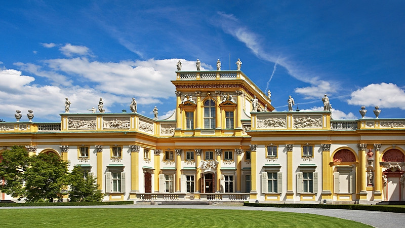 Дворец Вилянув в Варшаве