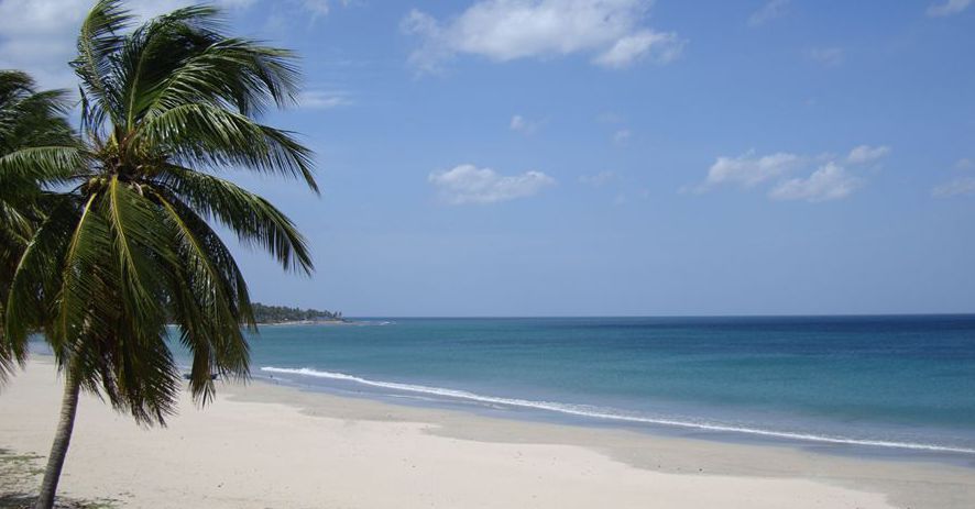 Пляж Тринкомале
