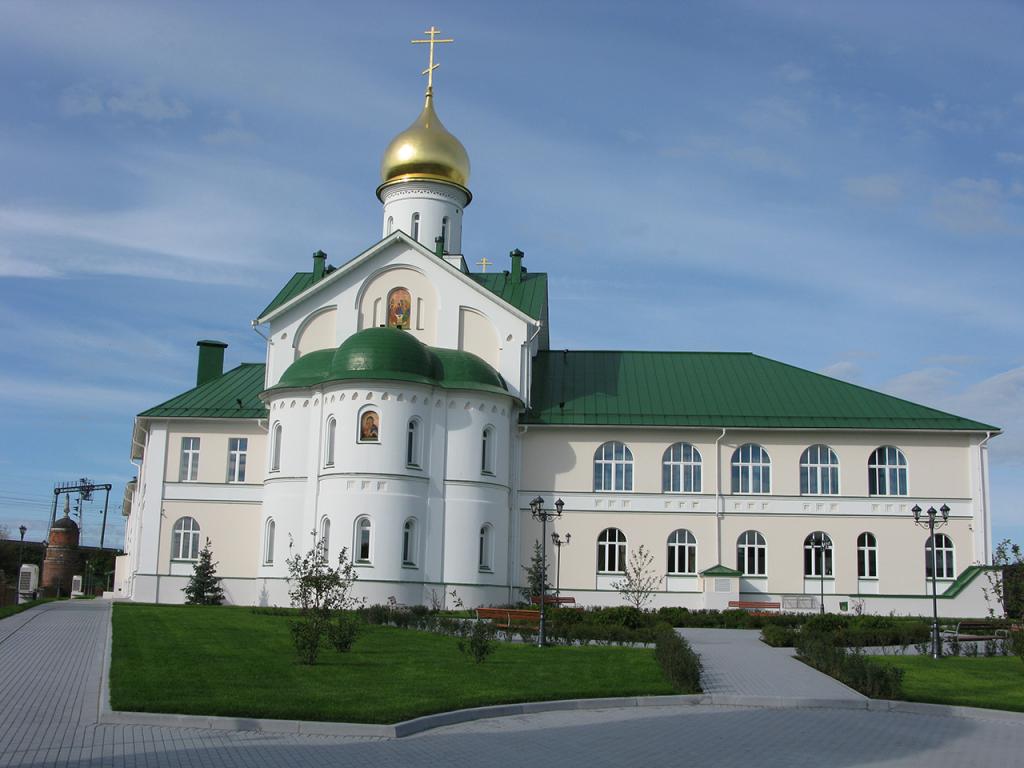 Богоявленский Старо-Голутвин мужской монастырь