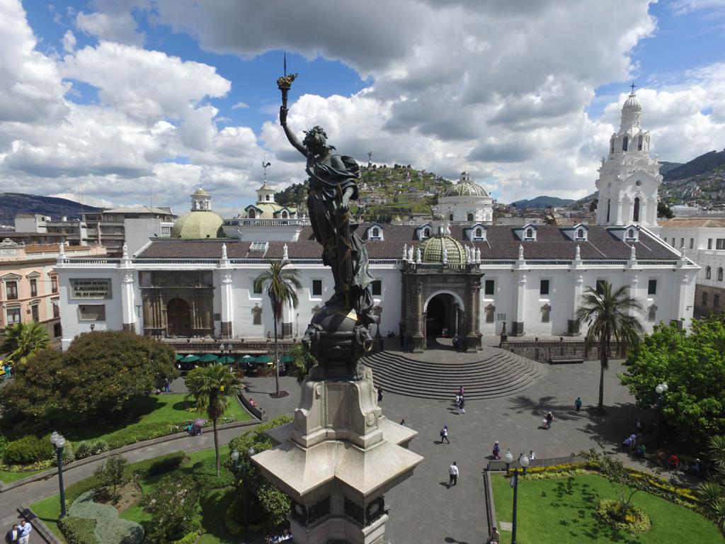 площадь Независимости в Кито