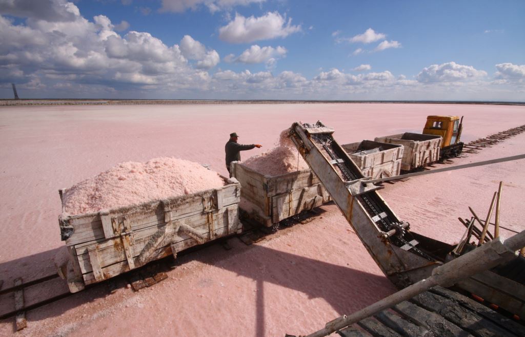 Крымская розовая соль для ванн