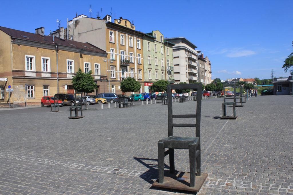 площадь героев Гетто в Кракове