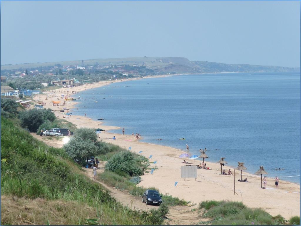 Темрюк, курорт на Азовском море с чистым пляжем